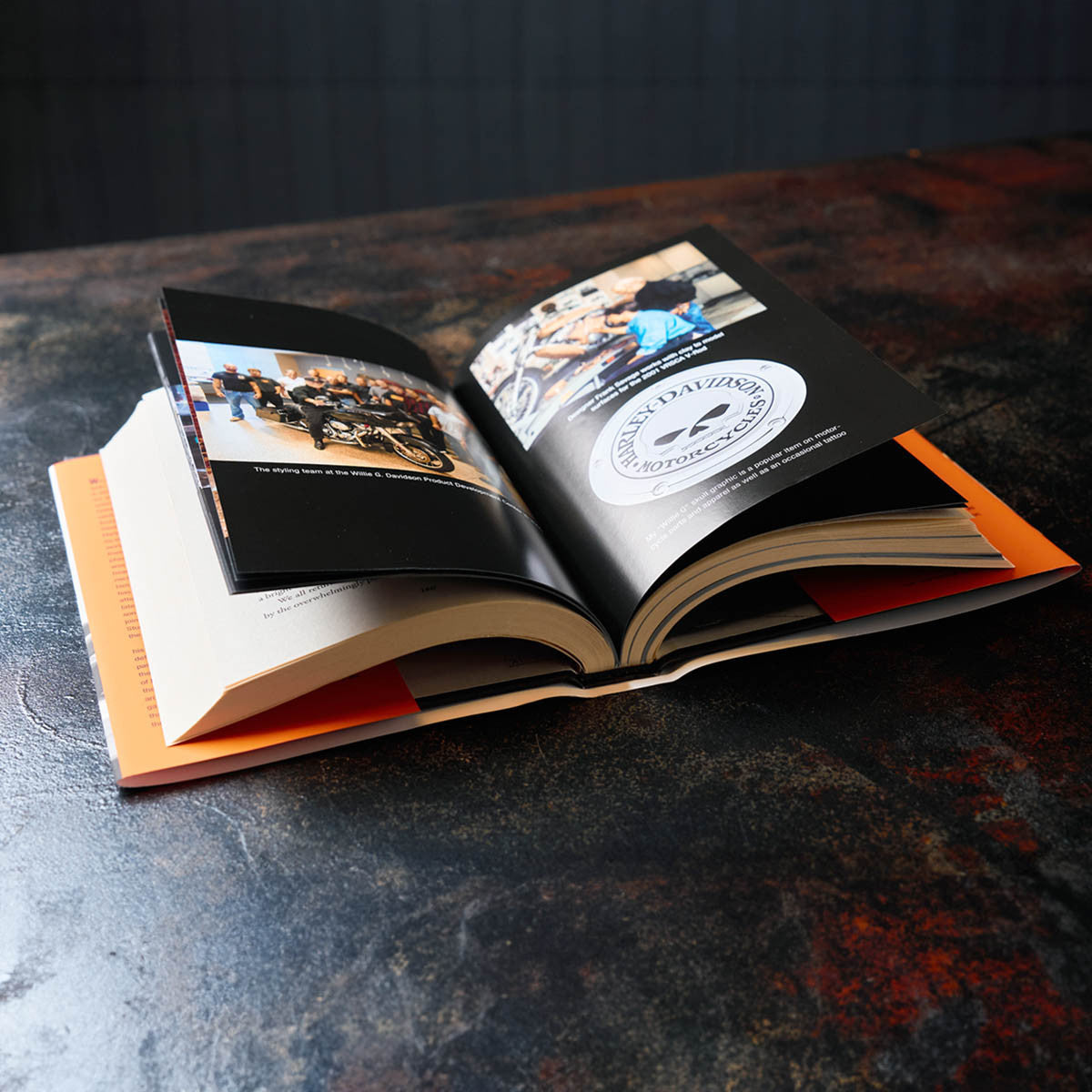 LIVRE MÉMOIRE RIDE FREE DE WILLIE G DAVIDSON (HDBK-RIDEFREE)