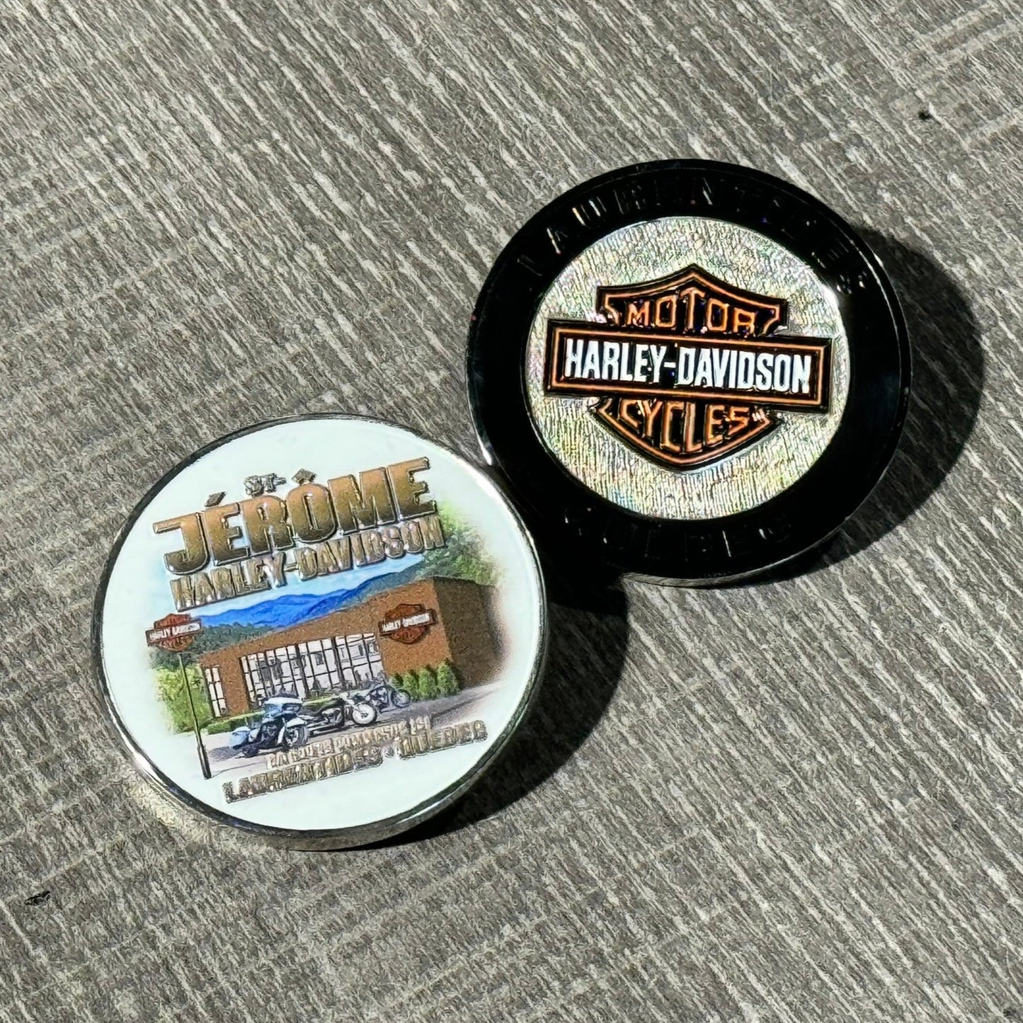 HD-214868 CHALLENGE COIN 1 3/4 2D ST-JEROME HARLEY-DAVIDSON