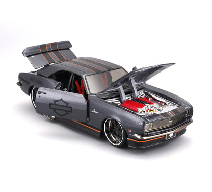 Chevrolet Camaro 1968 personnalisée à l'échelle 1:24 - 32273-02