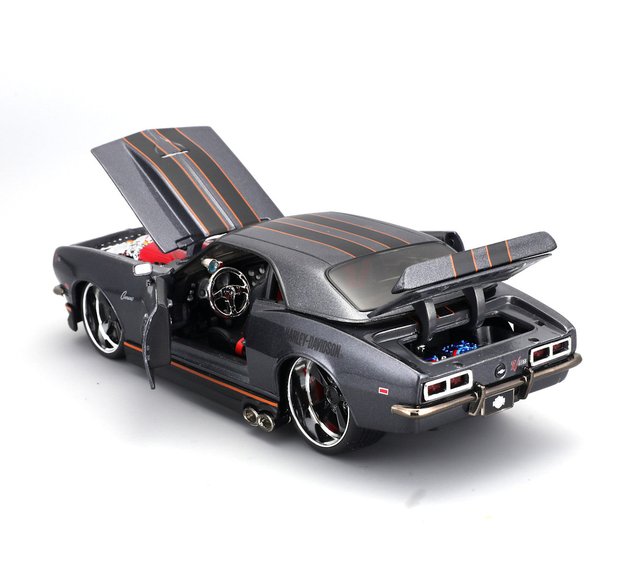 Chevrolet Camaro 1968 personnalisée à l'échelle 1:24 - 32273-02