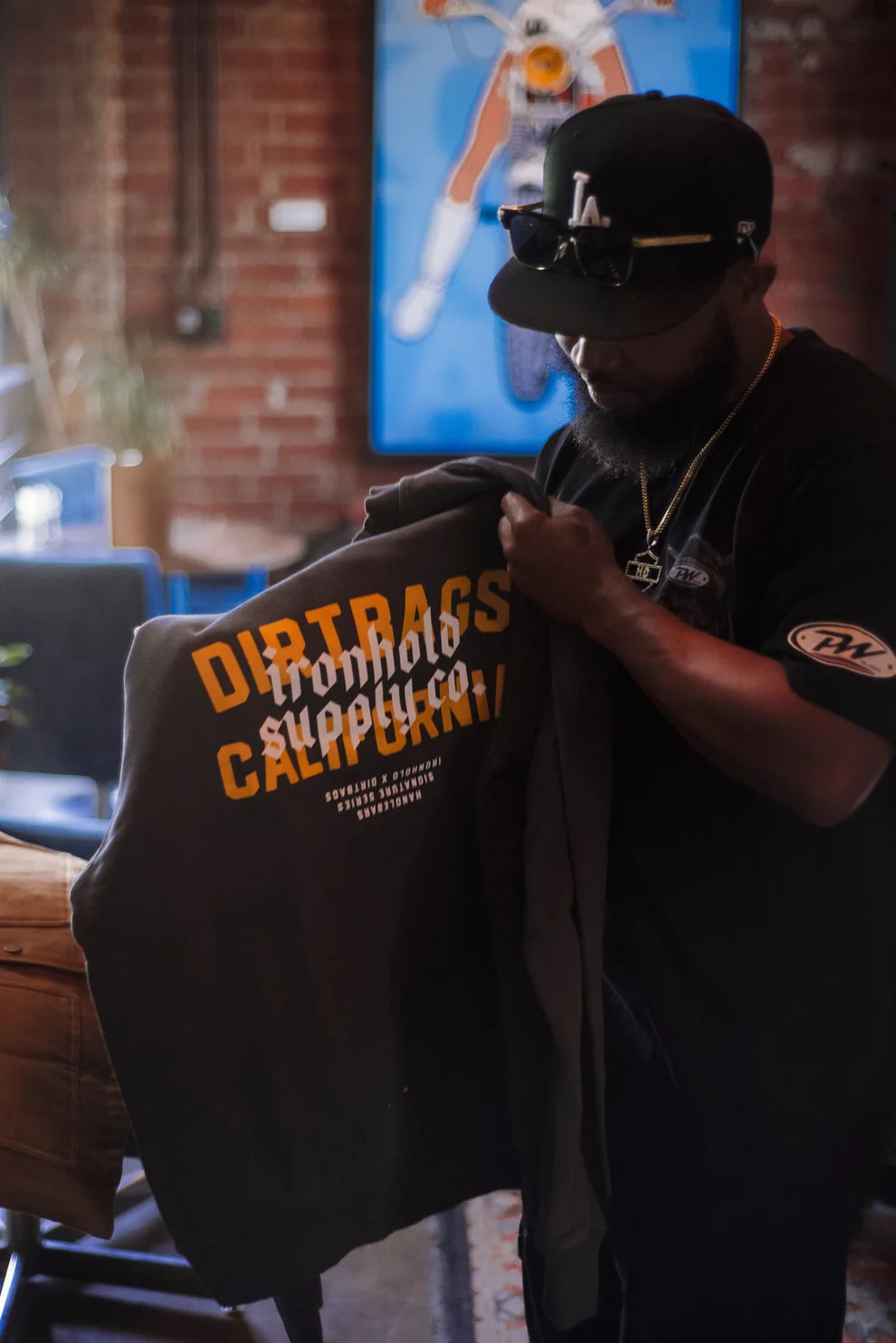 CREWNECK POUR HOMME DIRTBAG CALIFORNIA SHADOW - IH-SS26-CRW-DBC-SHA