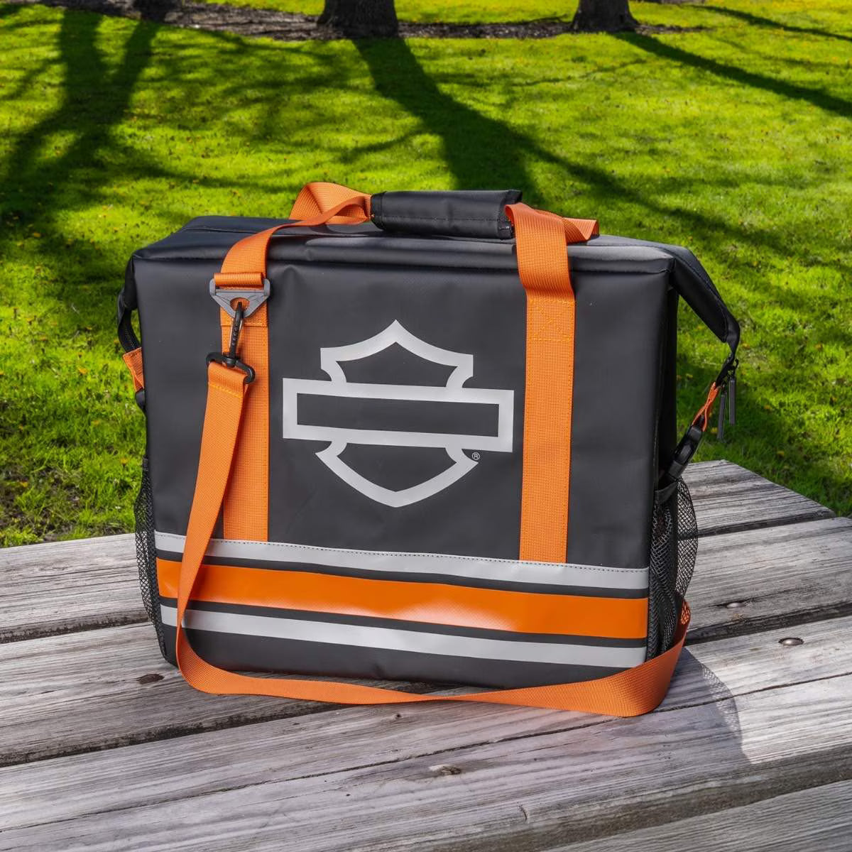Sac isotherme souple à rayures B&S ouvert - HDX-99372