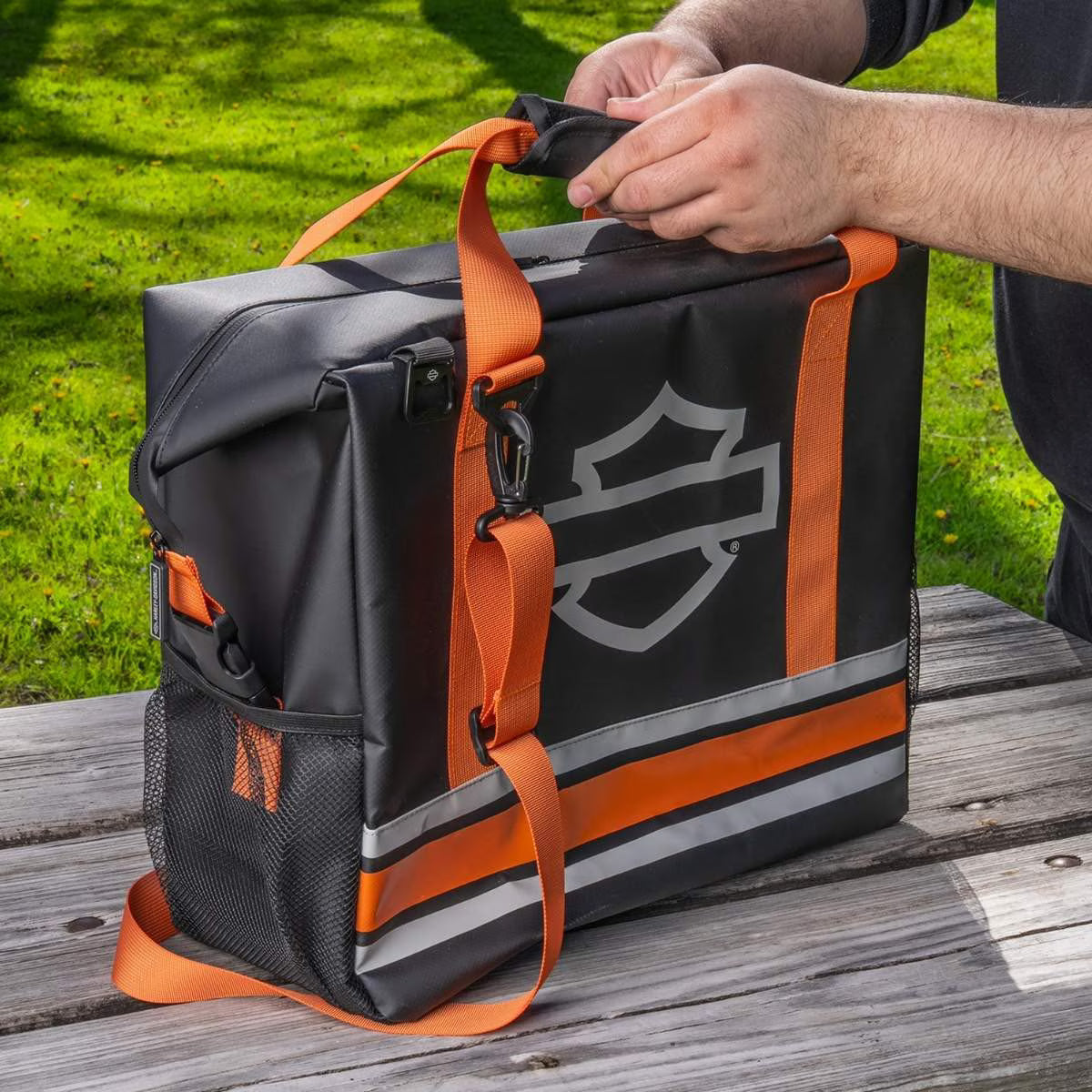 Sac isotherme souple à rayures B&S ouvert - HDX-99372