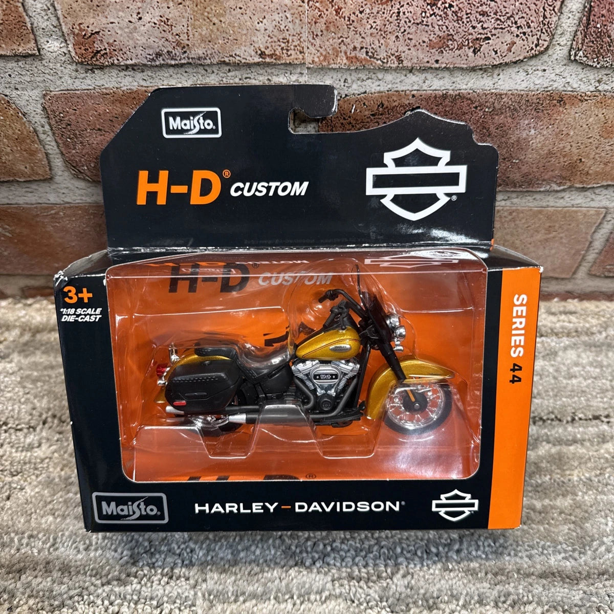 Harley Davidson Heritage Classic 2023 - 31360-44/HERITAGE